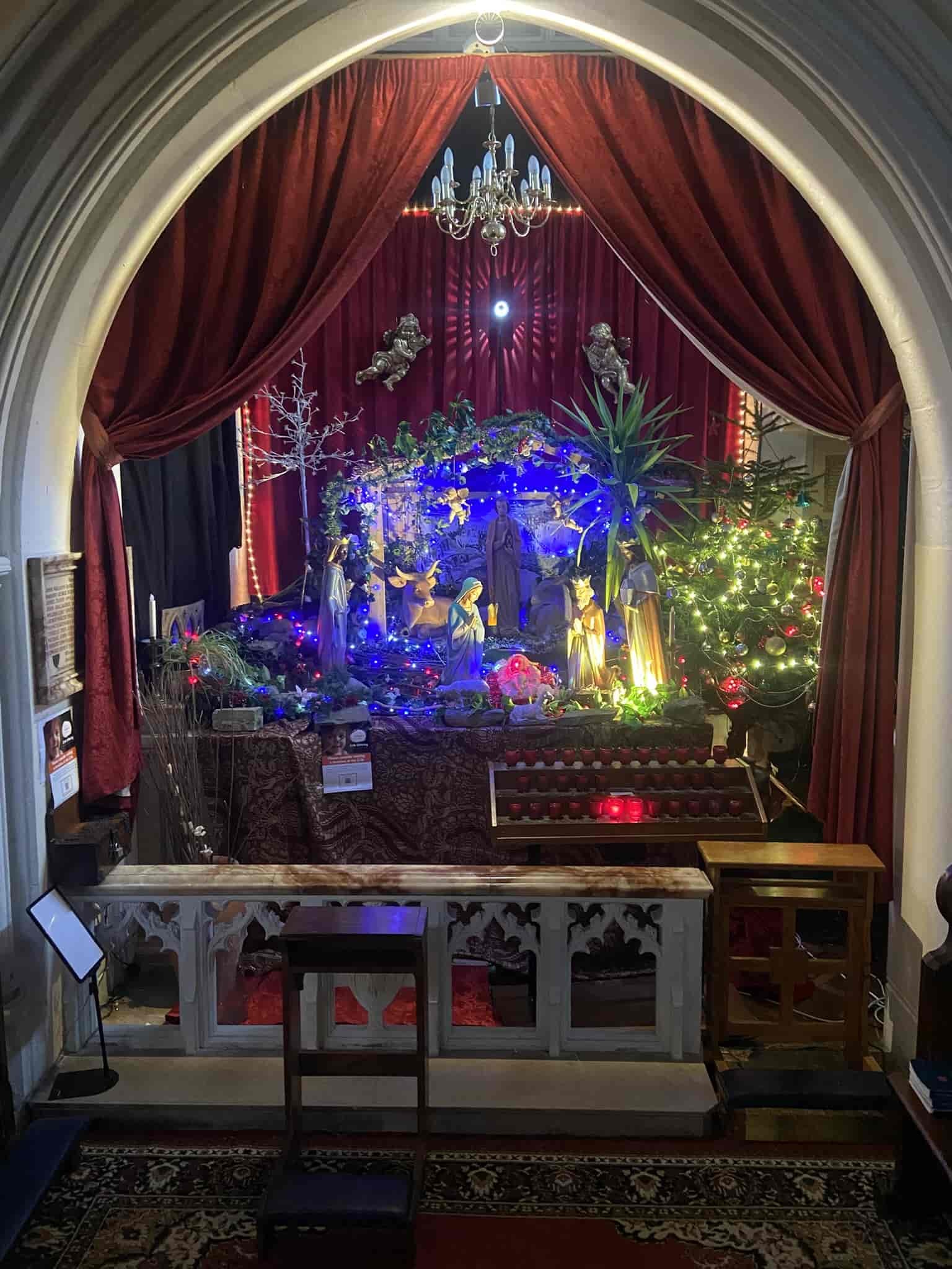 Nativity_scene_for_Christmas-min.JPEG